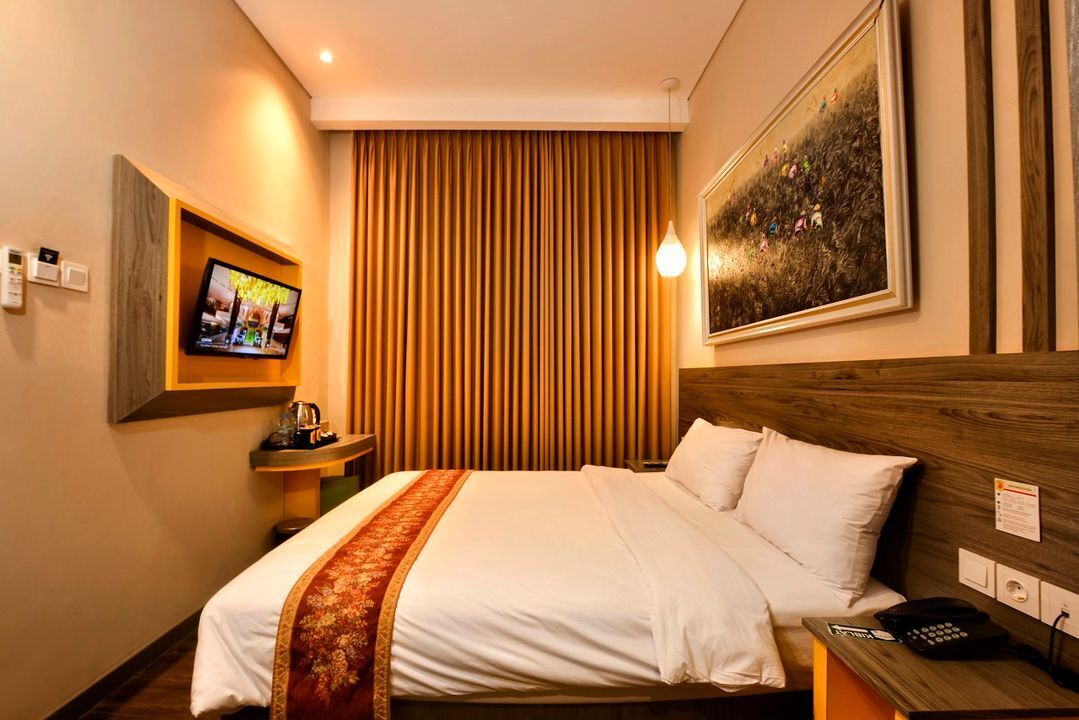 Executive Hotel Super 8 Solo